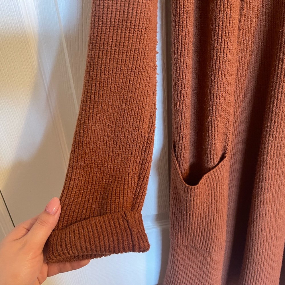 Long Rust Cardigan from Cyrus - Picture 2 of 5